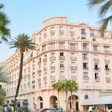 New - Cosy & In Palais Miramar Daire *