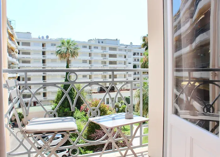 New - Cosy & In Palais Miramar Apartment Cannes