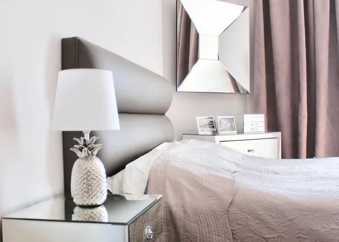 New - Cosy & In Palais Miramar Cannes