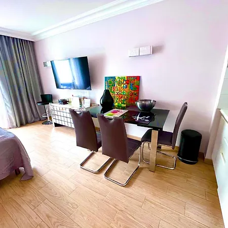 New - Cosy & In Palais Miramar Appartamento *